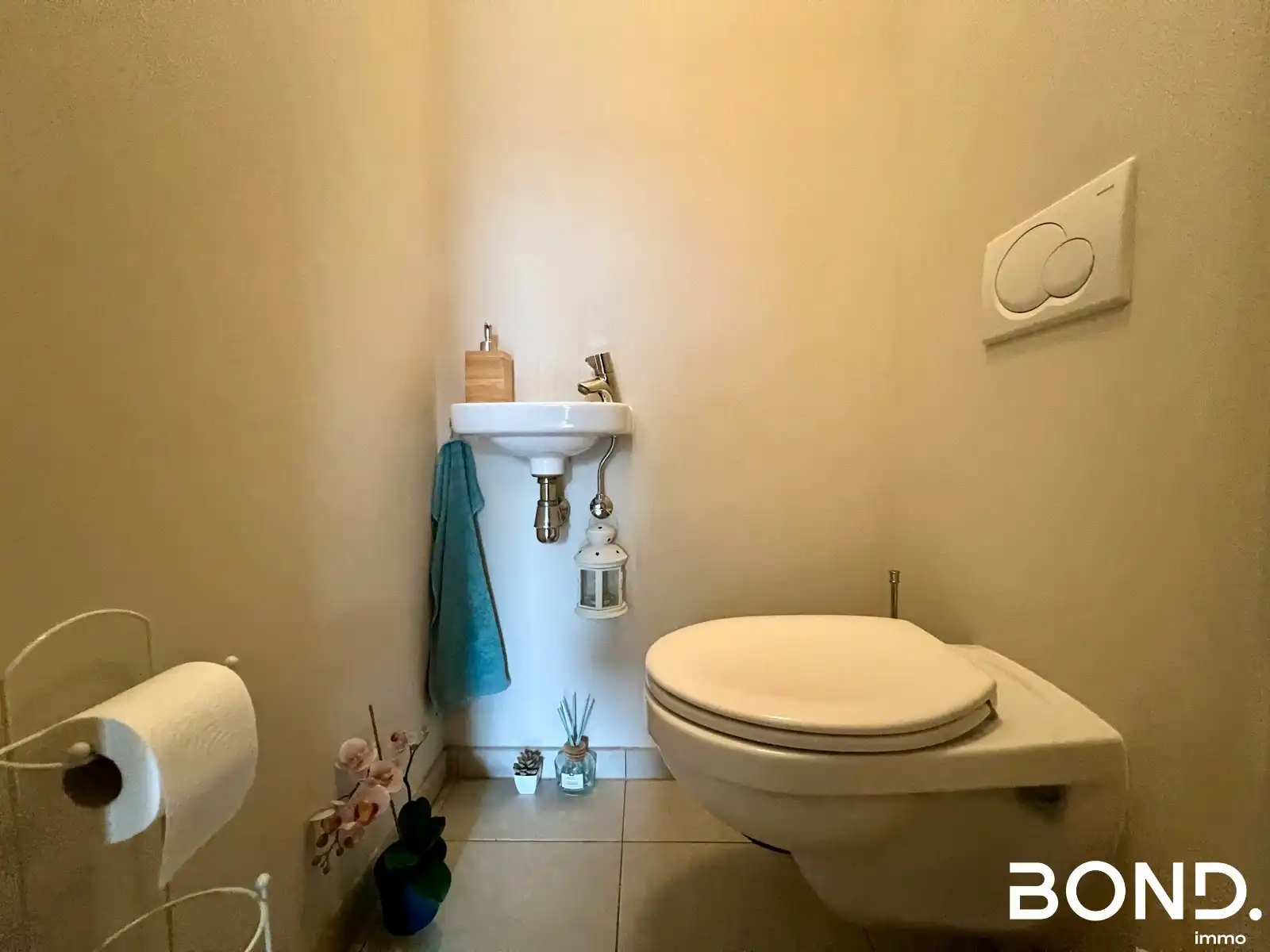 Ruim twee slaapkamer appartement te huur in Herent foto 17