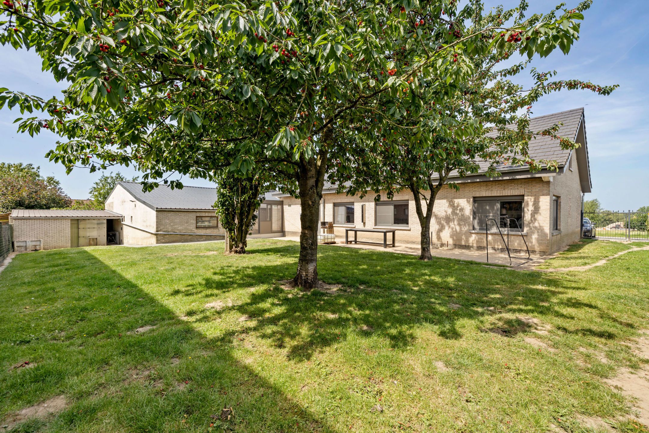 Rme woning 5 slpk met loods en prachtig zicht over Herne foto 3