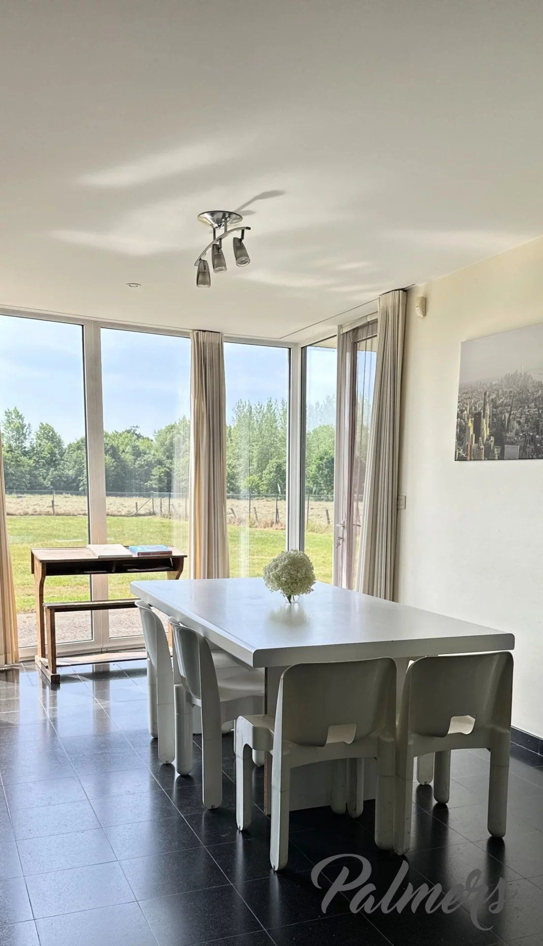 Veelzijdige villa foto 12