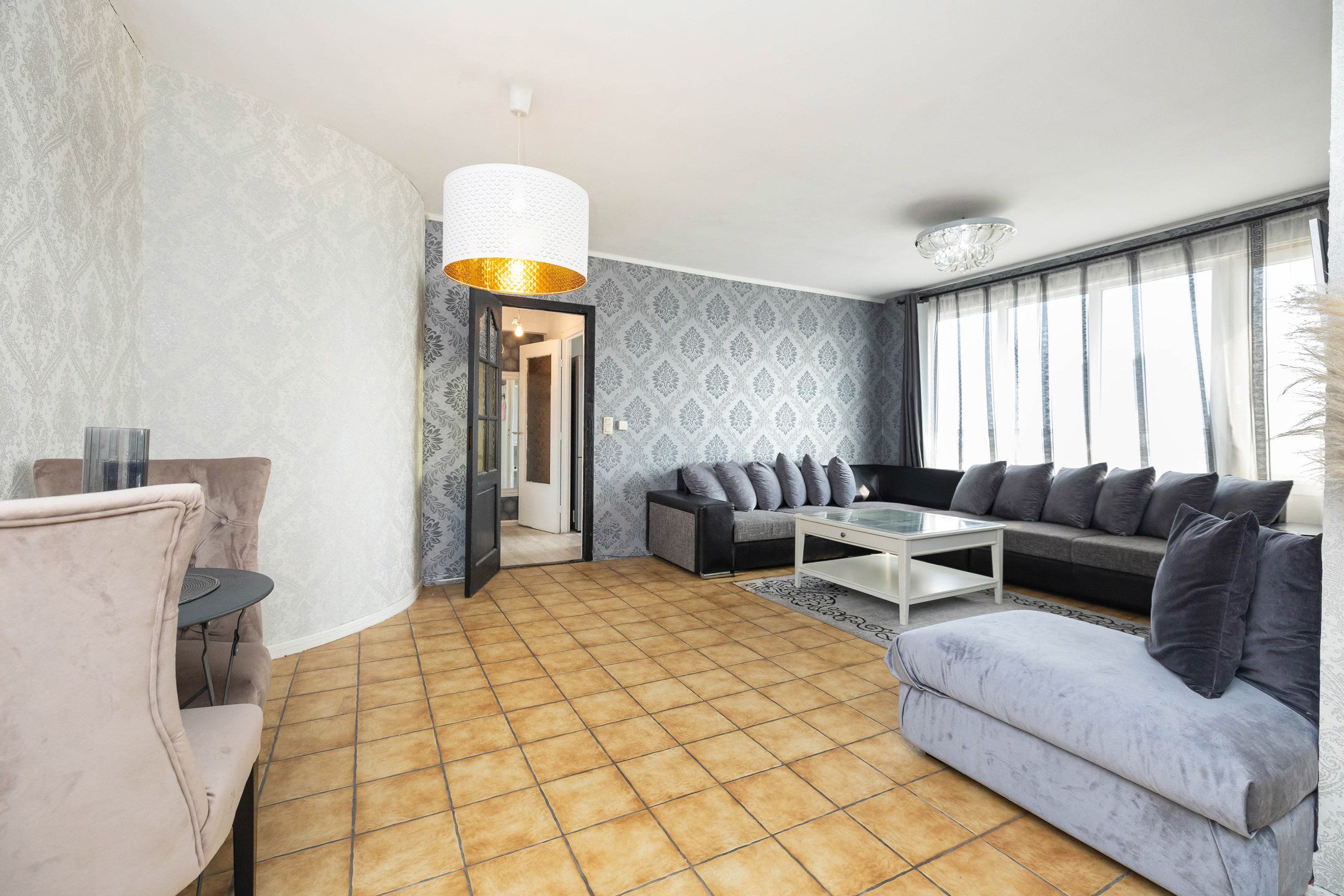 Charmant appartement met 2 slaapkamers van ± 73 m² foto {{pictureIndex}}