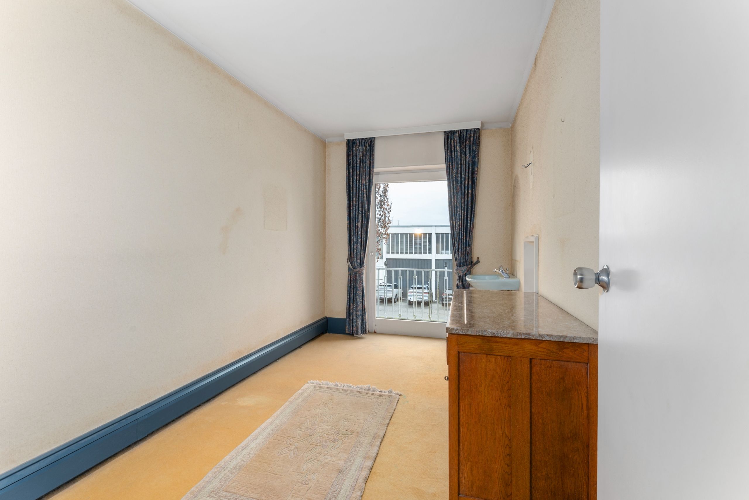 Charmante en ruime te renoveren villa op een perceel van 2.092m2 foto 18