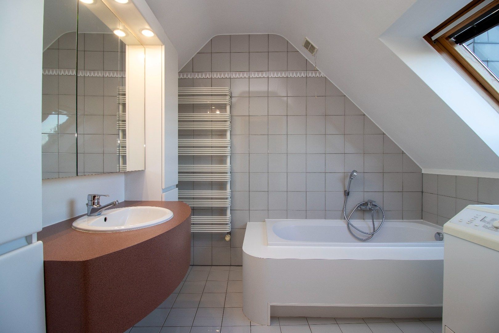 Bemeubeld appartement in het centrum foto 10