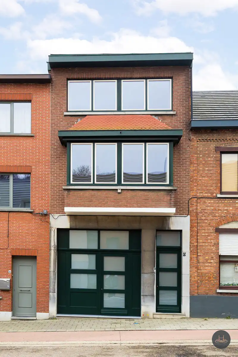 Gerenoveerd en zeer energiezuinig appartement met tof terras foto 2