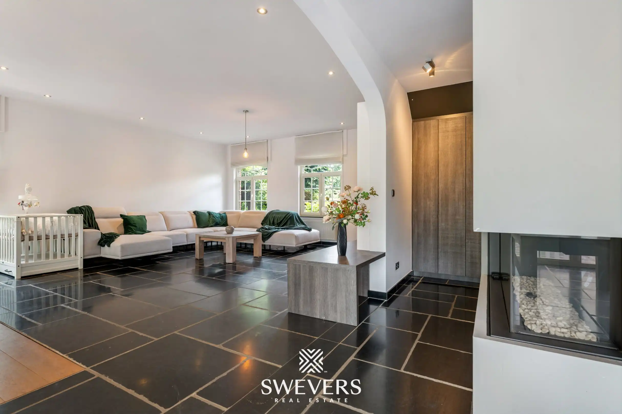 Luxueuze villa op zonrijk perceel (15a 35ca) te Beringen foto 4