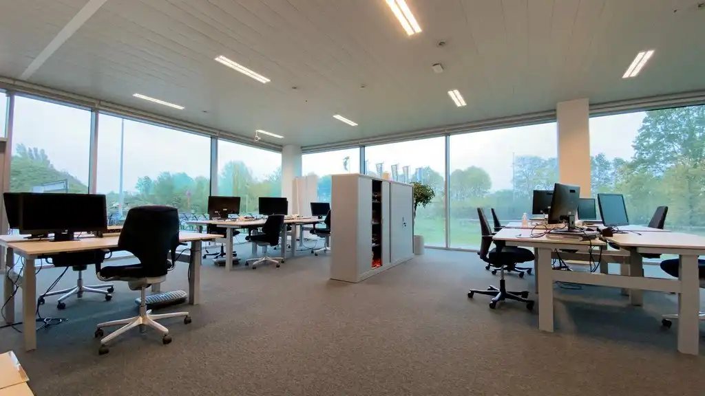 Kantoorgelijkvloers te huur in Blue Towers op topligging bij klaverblad in Gent foto 7