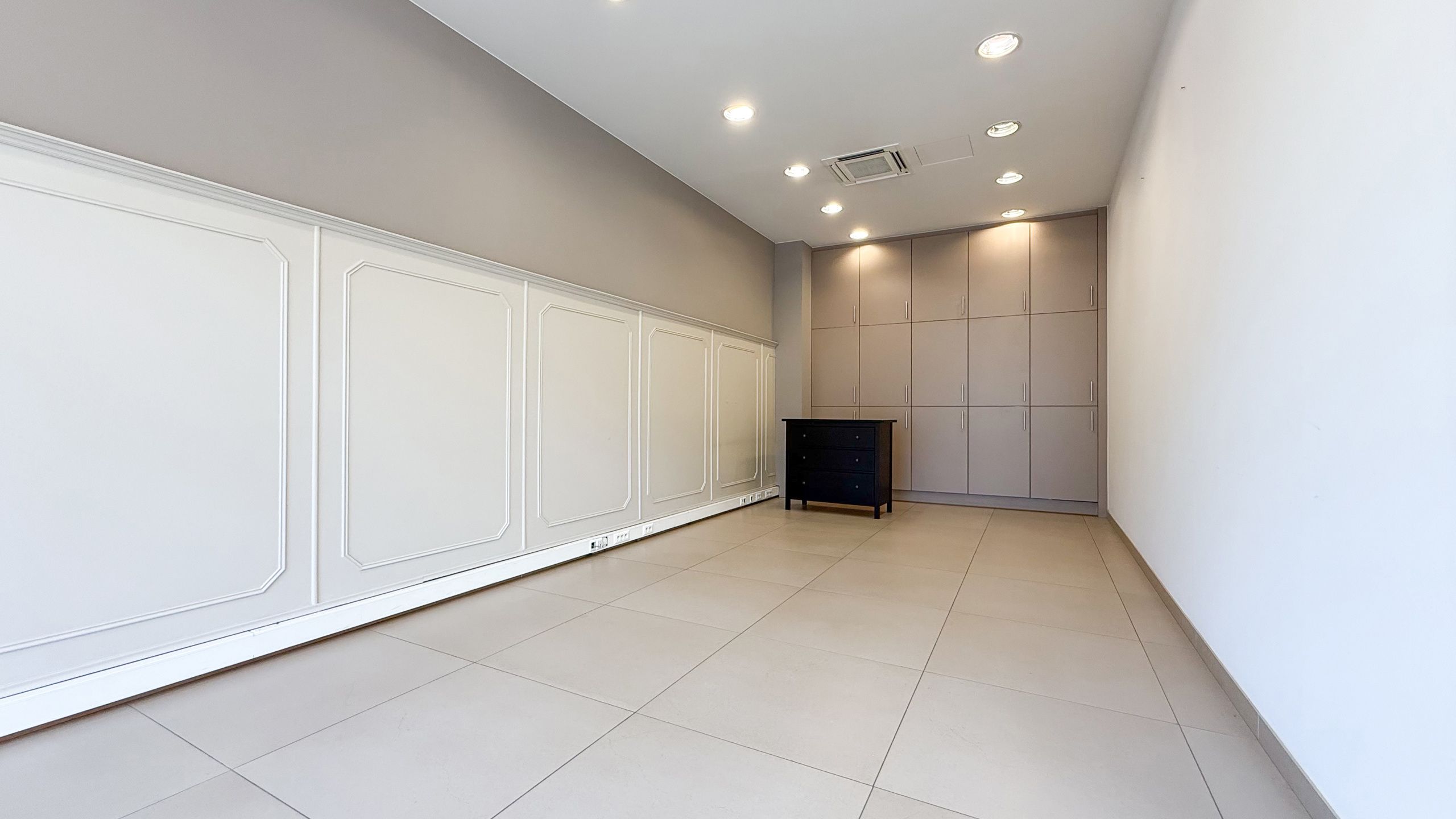 Opbrengsteigendom met Appartement en kantoorruimte! foto 6