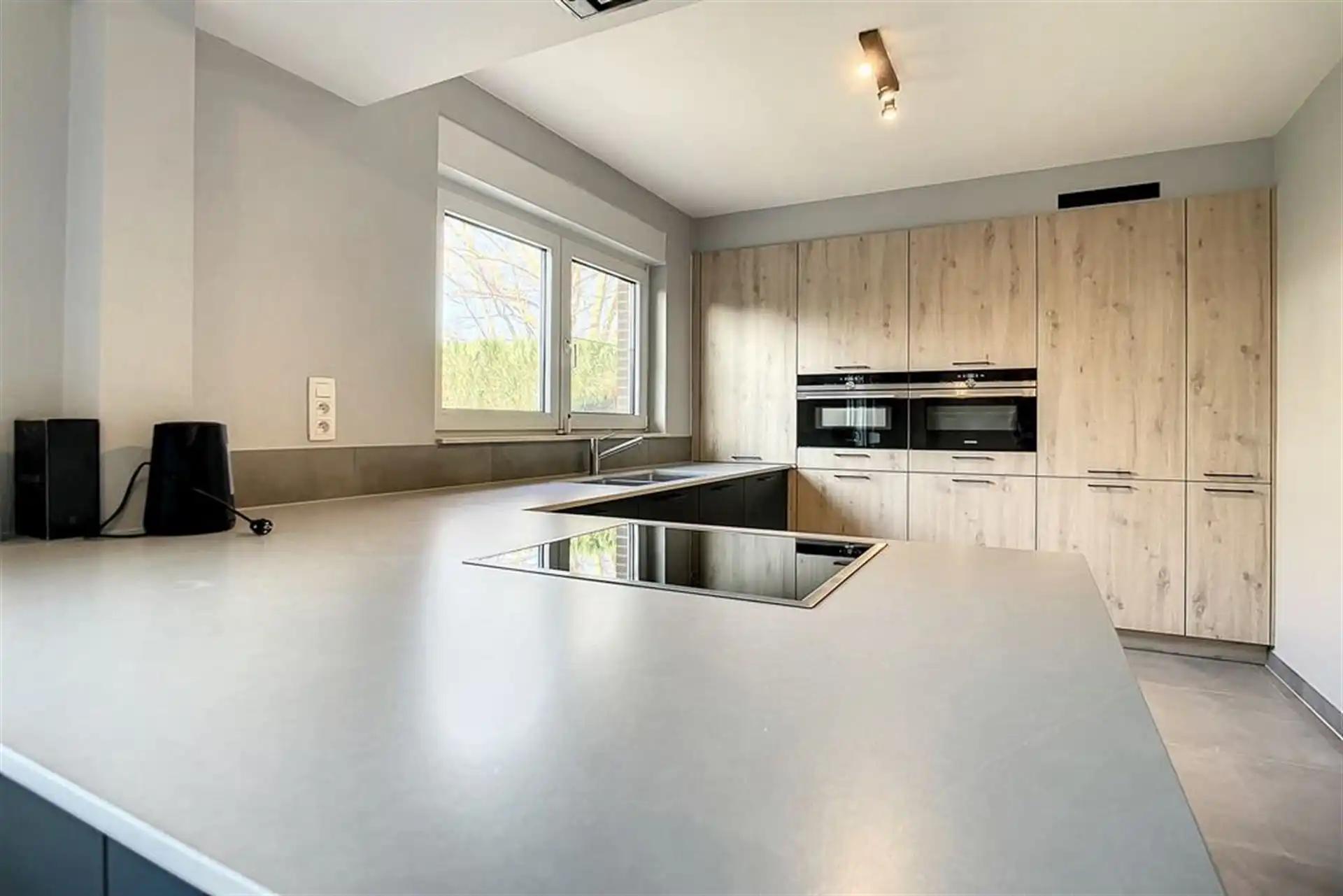 Villa met mooie tuin in rustige straat foto 6