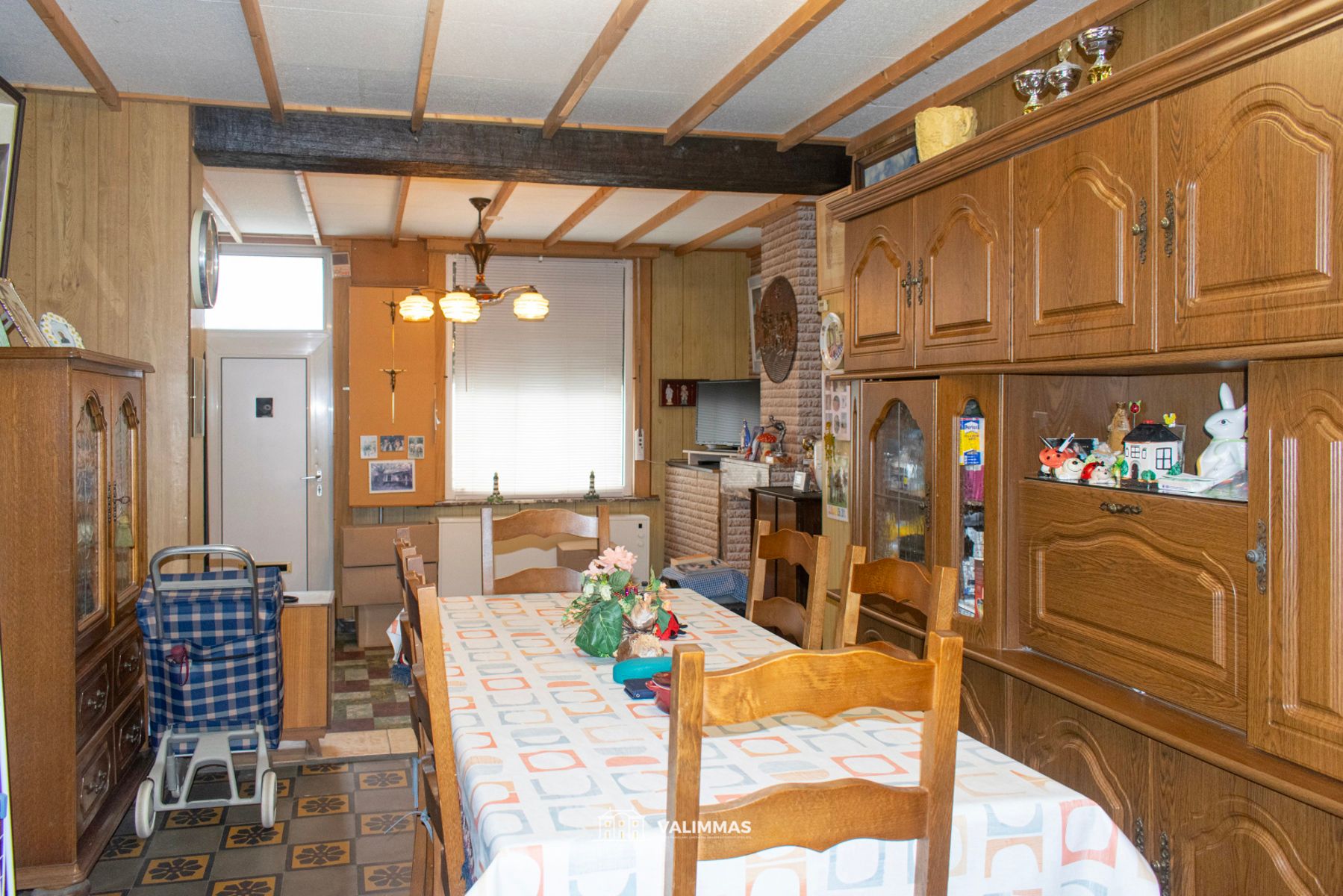 Een rijwoning met tuintje, nabij het centrum van Asse... foto 2