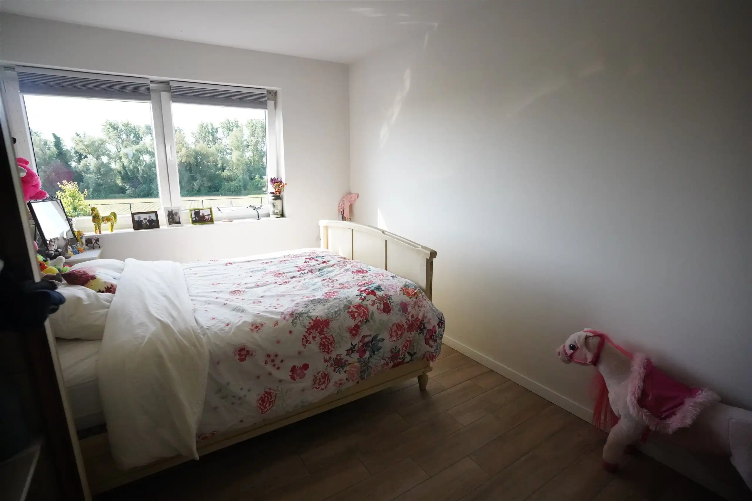 Jonge, verzorgde gezinswoning met tuin en garage foto 22