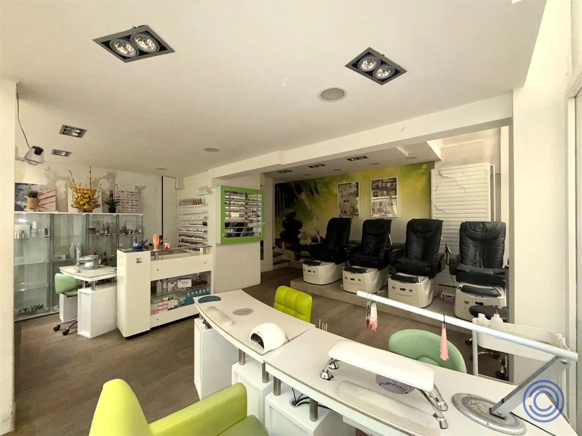 Hoekwinkel ca. 75 m² in de Nieuwe Gaanderij!  foto 4