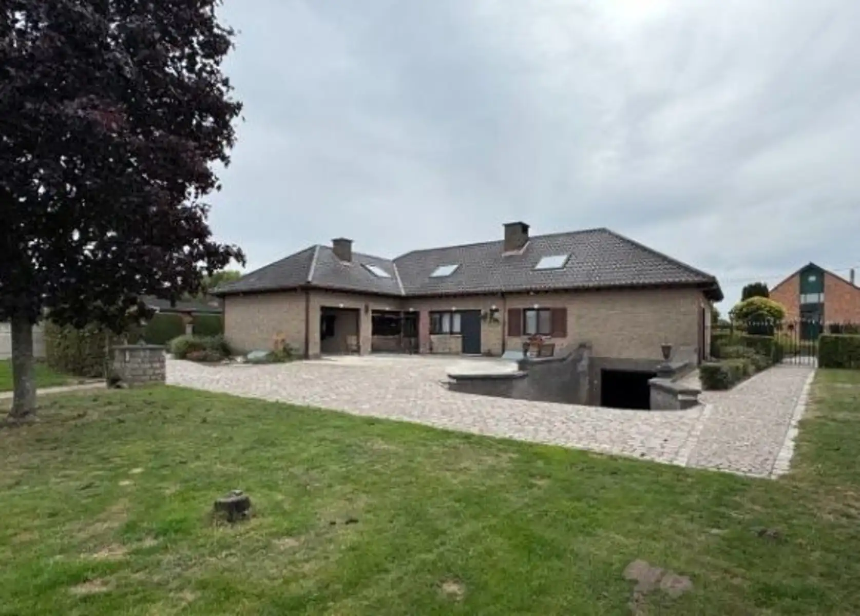 Ruime rustig gelegen villa foto 13