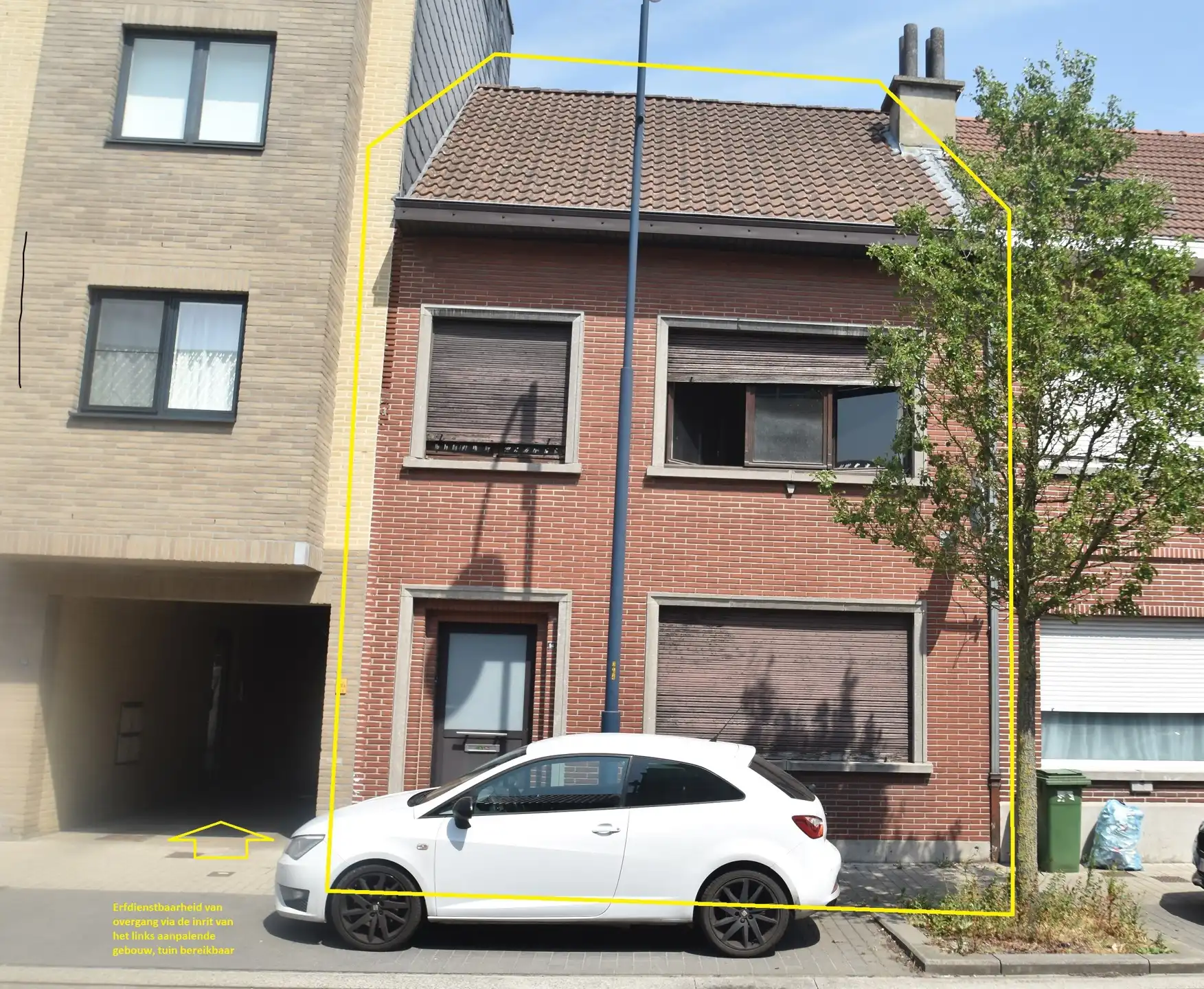 Hoofdfoto van de publicatie: Nabij het centrum van Lebbeke gelegen te renov. rijwoning of bouwgrond op een terrein van 2 are 80 ca. 