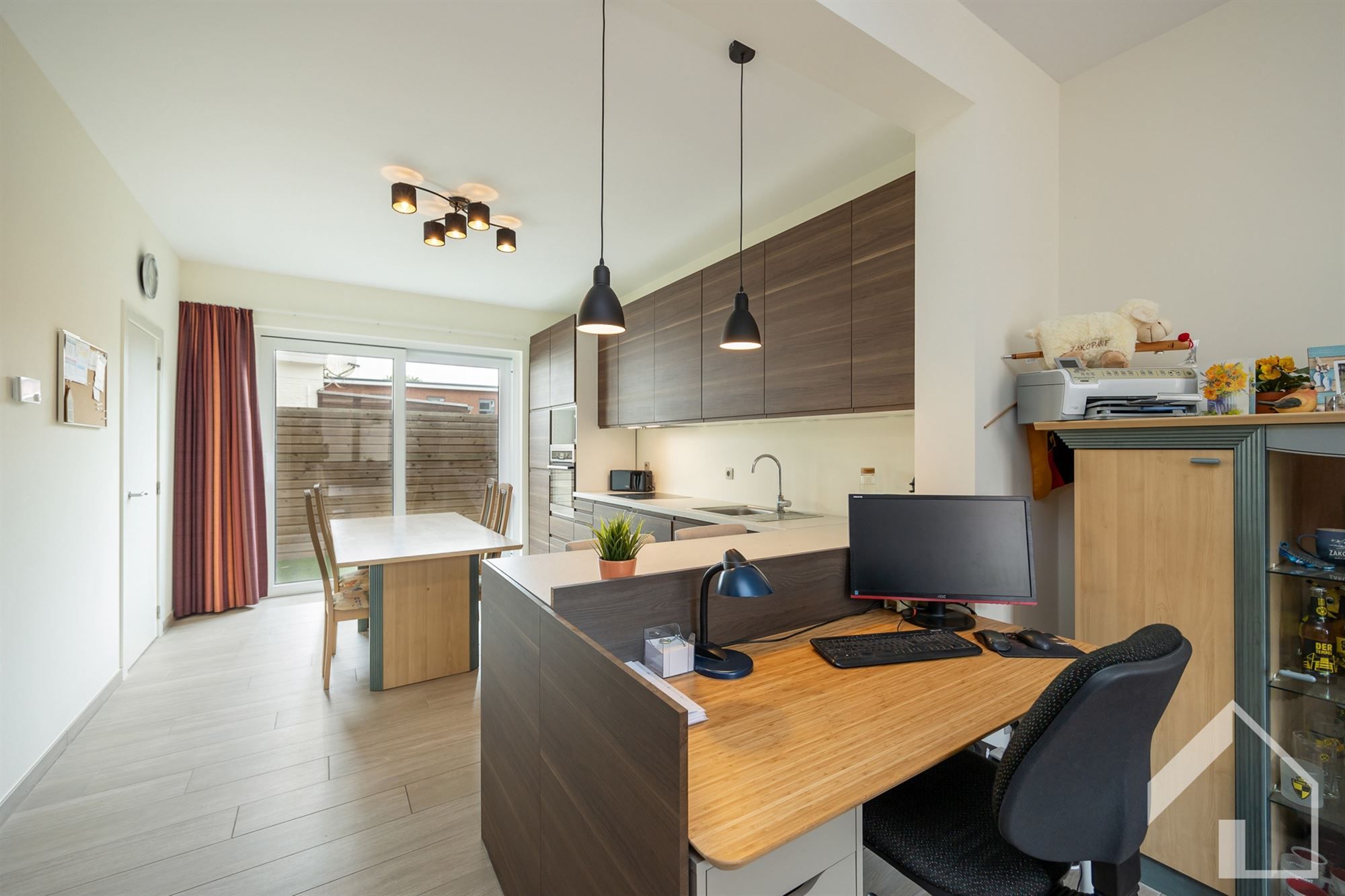Recent, volledig gerenoveerde woning  foto 4