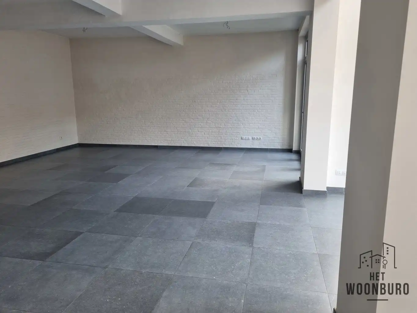 Ruime duplex met één slpk, bureau, tuin en 2 staanplaatsen foto 6