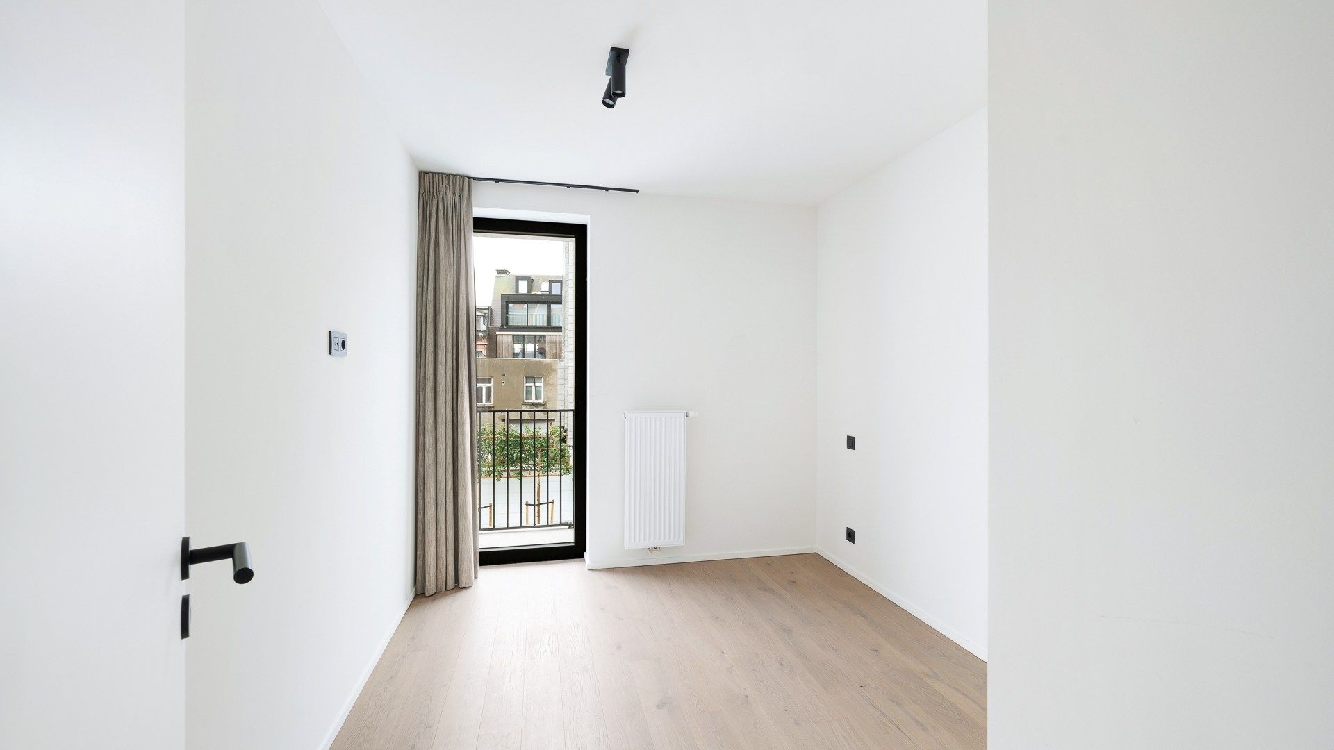 Nieuw appartement met 2 slaapkamers centraal gelegen te Heist foto 13
