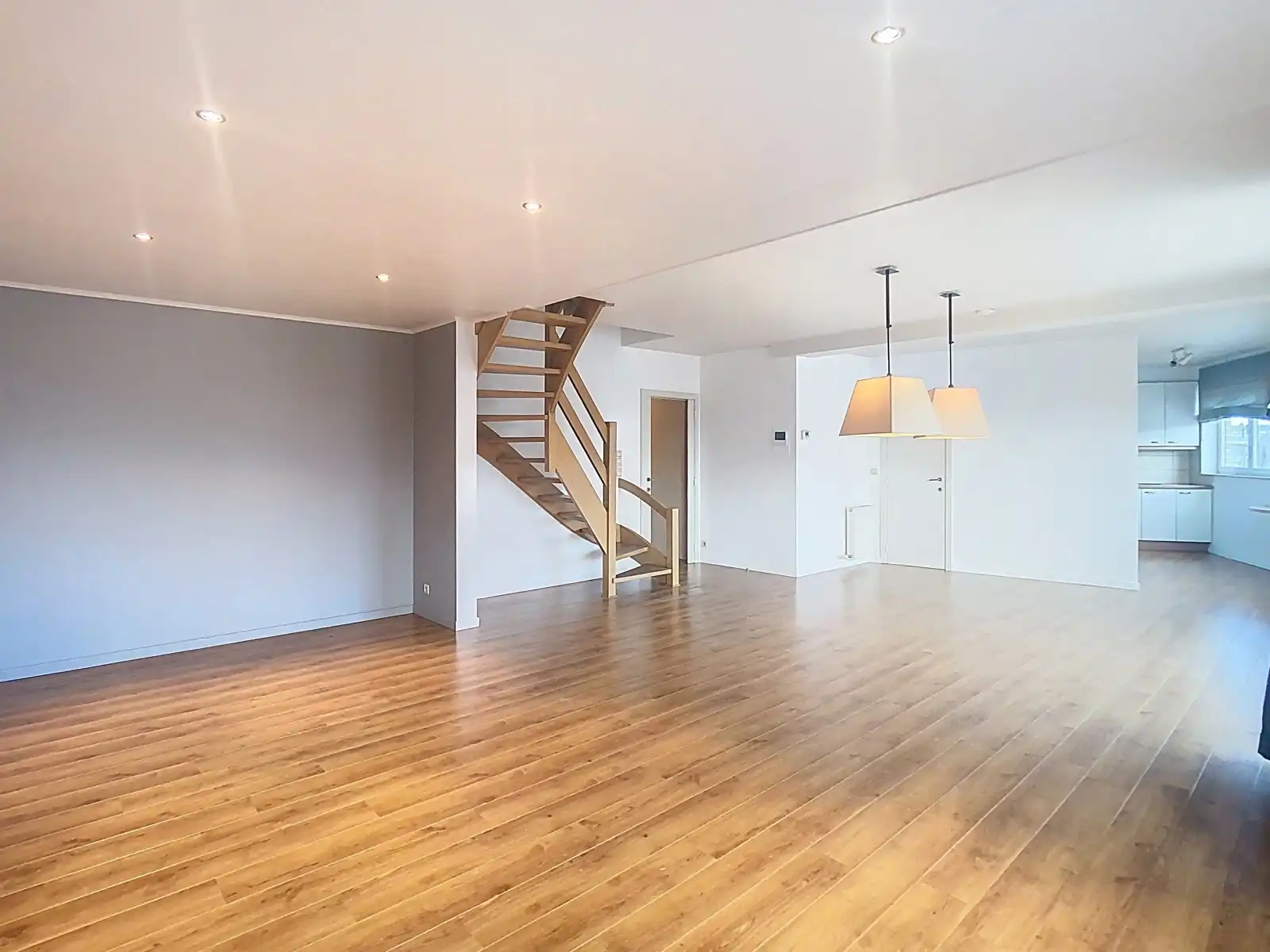 Appartement te huur foto 2