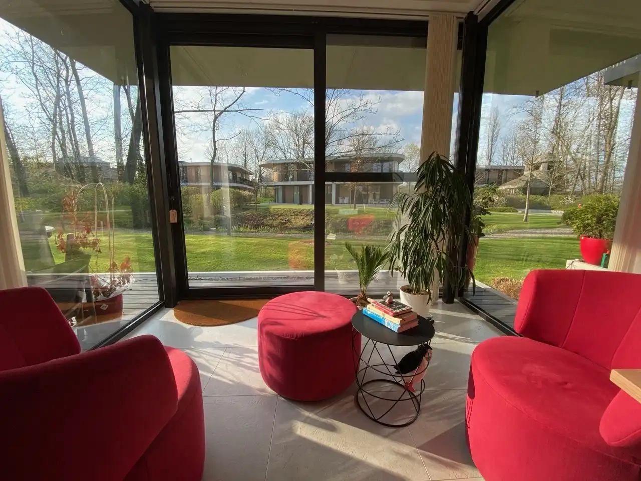 Top-appartement, gelijkvloers foto 6