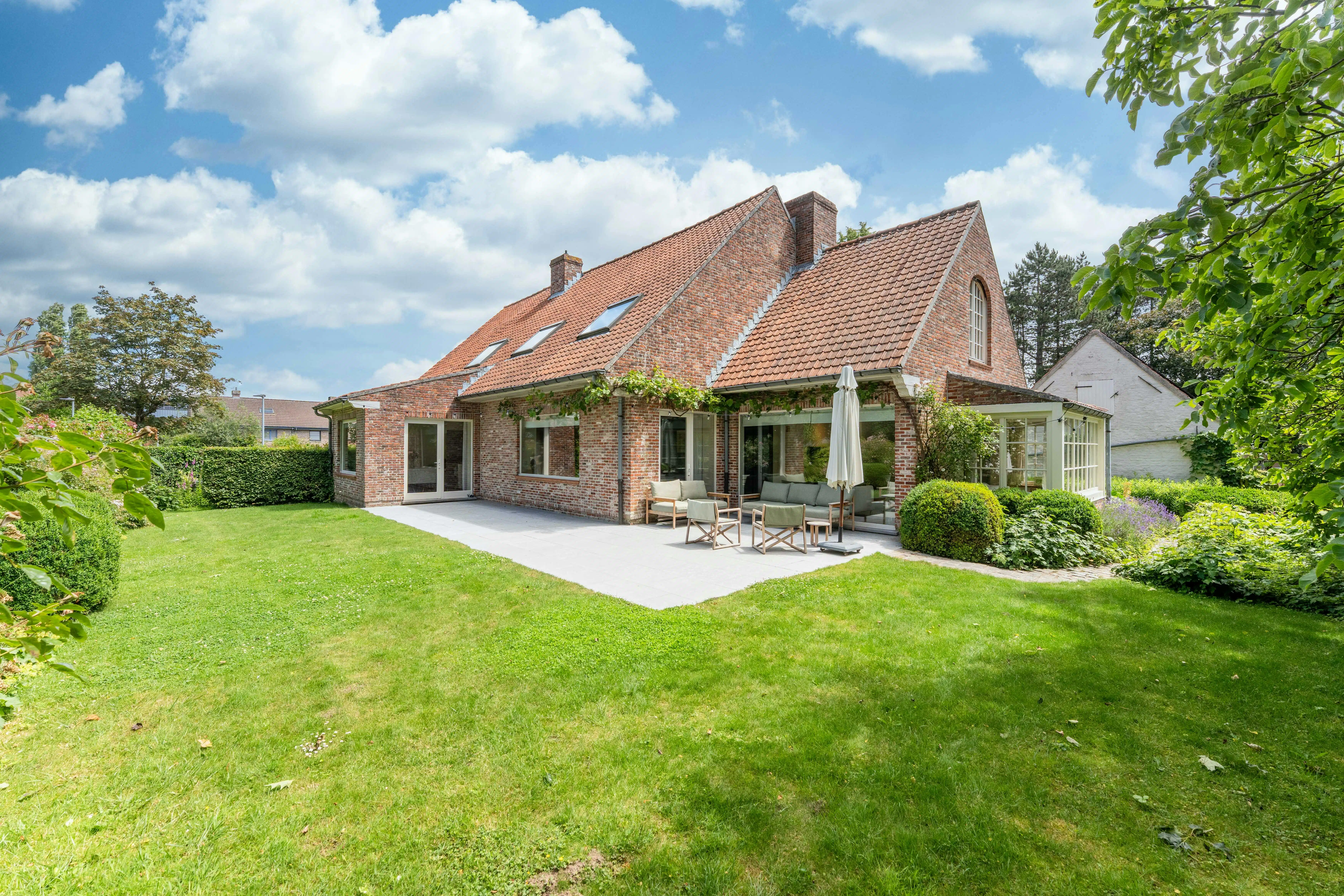 Mooi gelegen landhuis in hoevestijl te koop in Marke foto 5