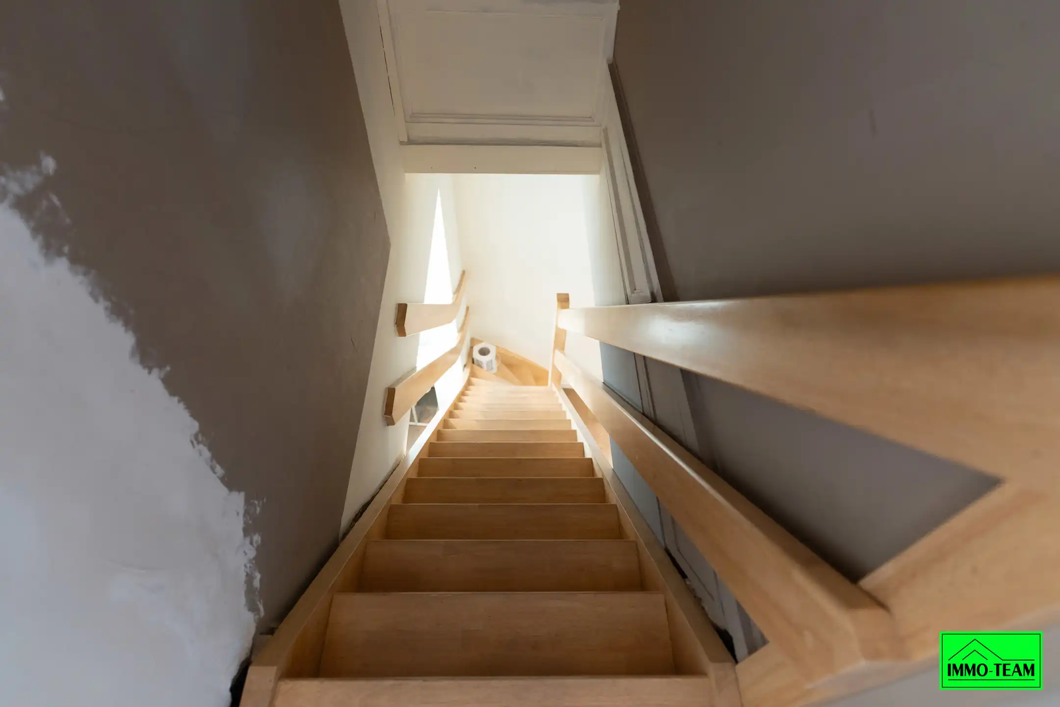 Instapklare gerenoveerde woning nabij het stadscentrum. foto 15