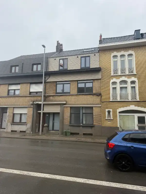 Lebbeke - Dendermondsesteenweg 105 bus 201 foto {{pictureIndex}}