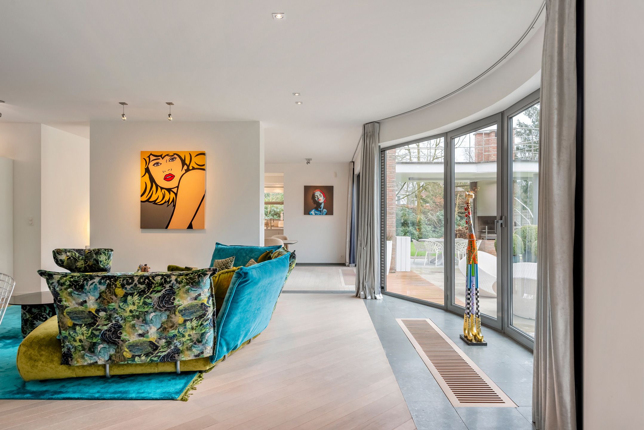 VILLA MET APARTE PRAKTIJK OF APART KANTOOR AAN HUIS (vrij beroep mogelijk!)  foto 7