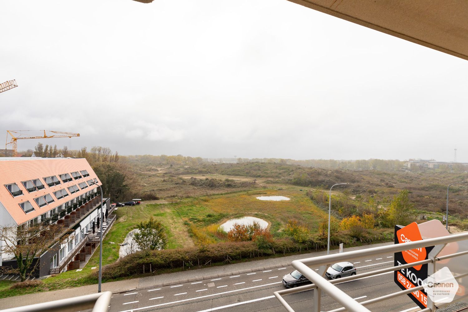 Goed onderhouden studio met ruim terras en mooi zicht op de Simliduinen foto 9
