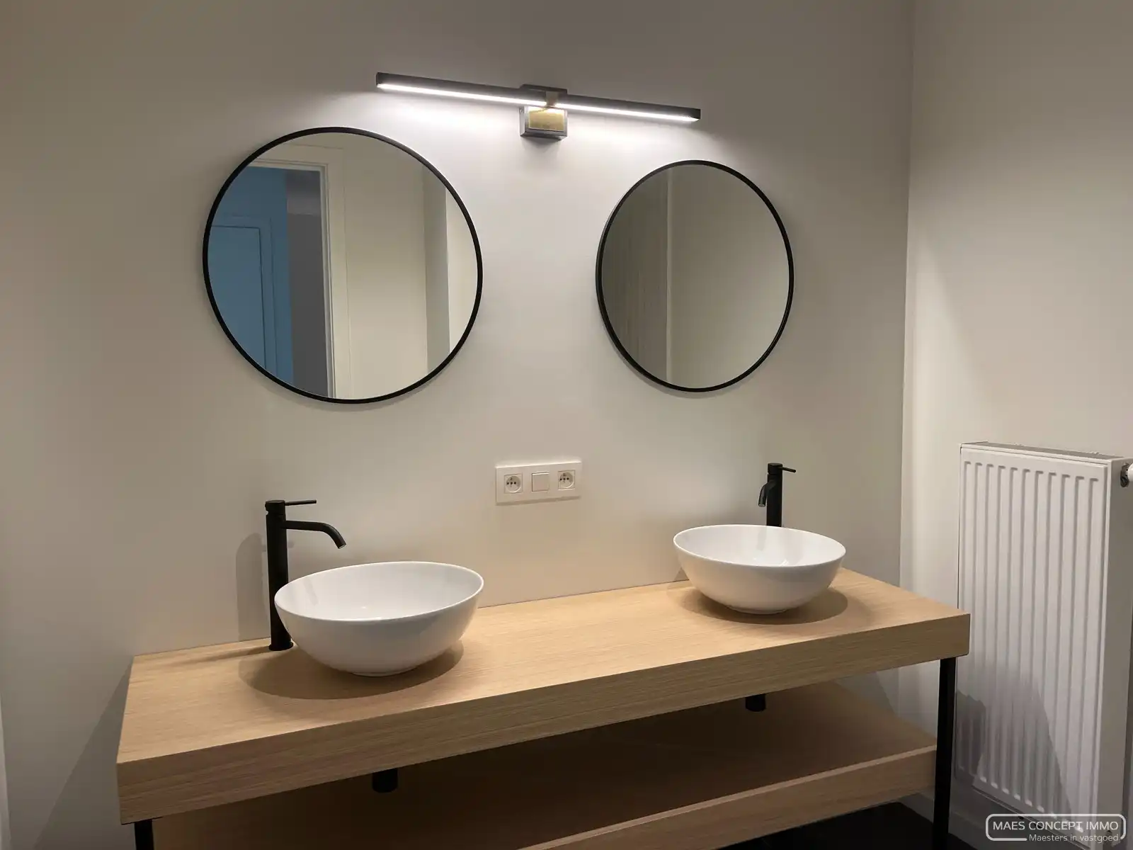 Ruime nieuwbouwwoning te huur in centrum Otegem foto 8