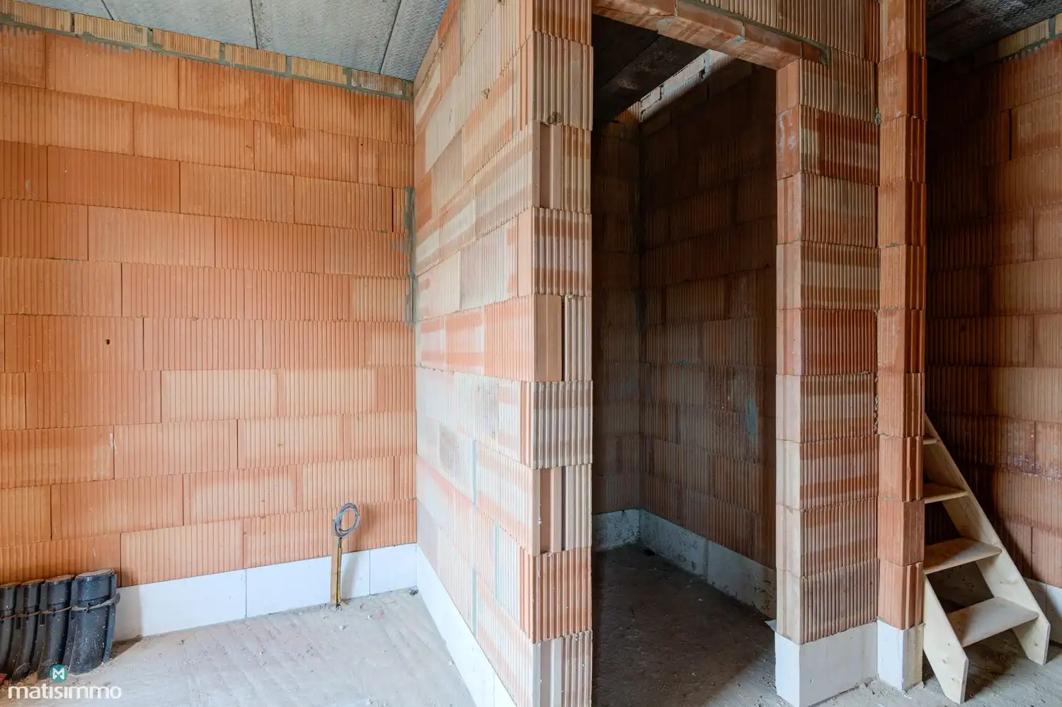 RUSTIG GELEGEN ENERGIEZUINIGE NIEUWBOUWWONING NABIJ HET GROEN TE OUDSBERGEN foto 5