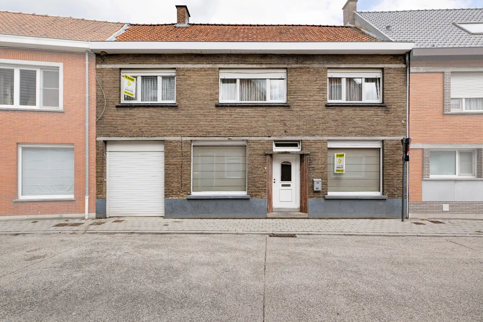 Hoofdfoto van de publicatie: ZEER RUIME (TE RENOVEREN) WONING MET BIJGEBOUWEN | 5 SLPKS