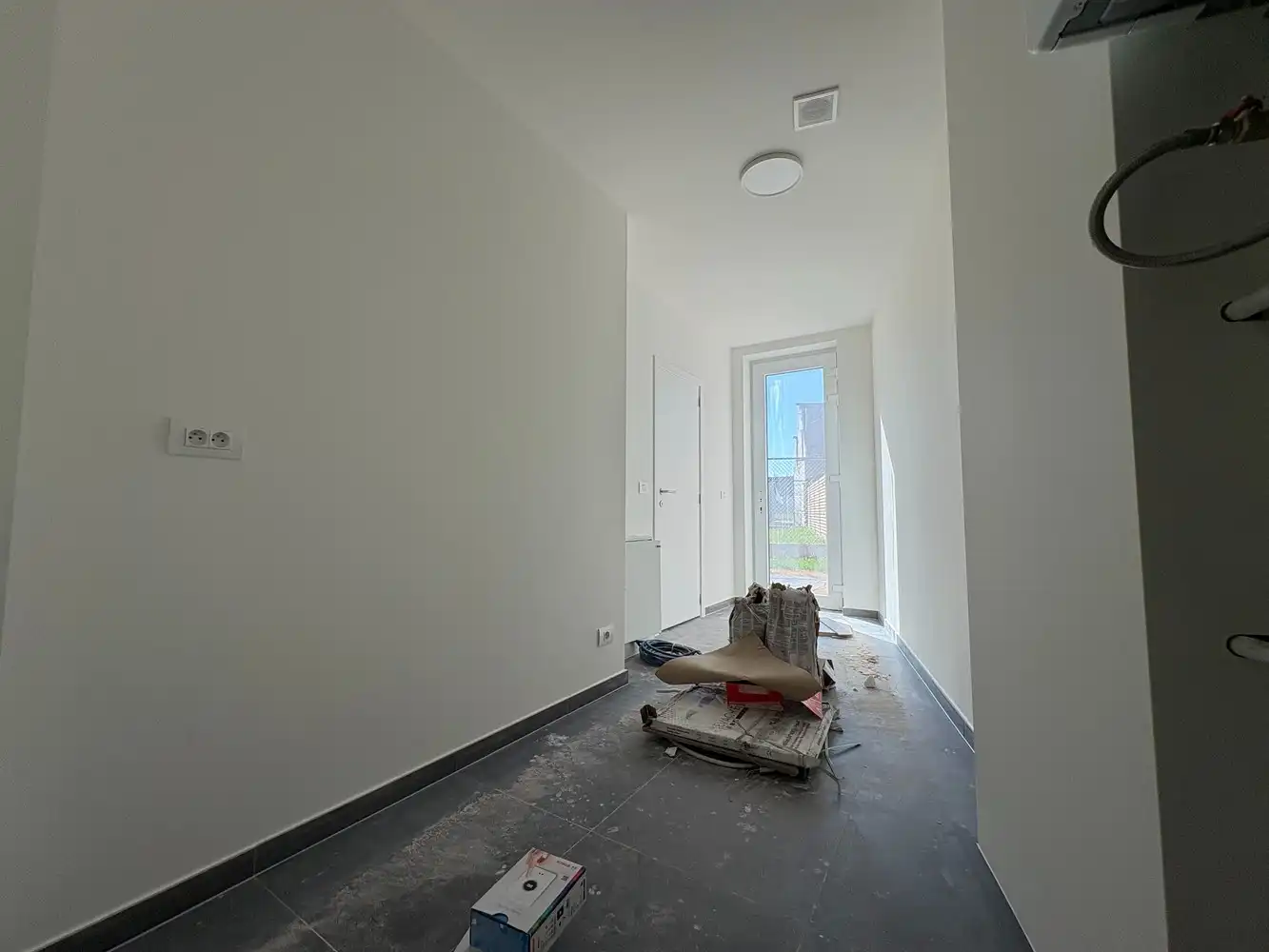 Nieuwbouwwoning met 3 slaapkamers + zonnige tuin in het centrum van Varsenare foto 7