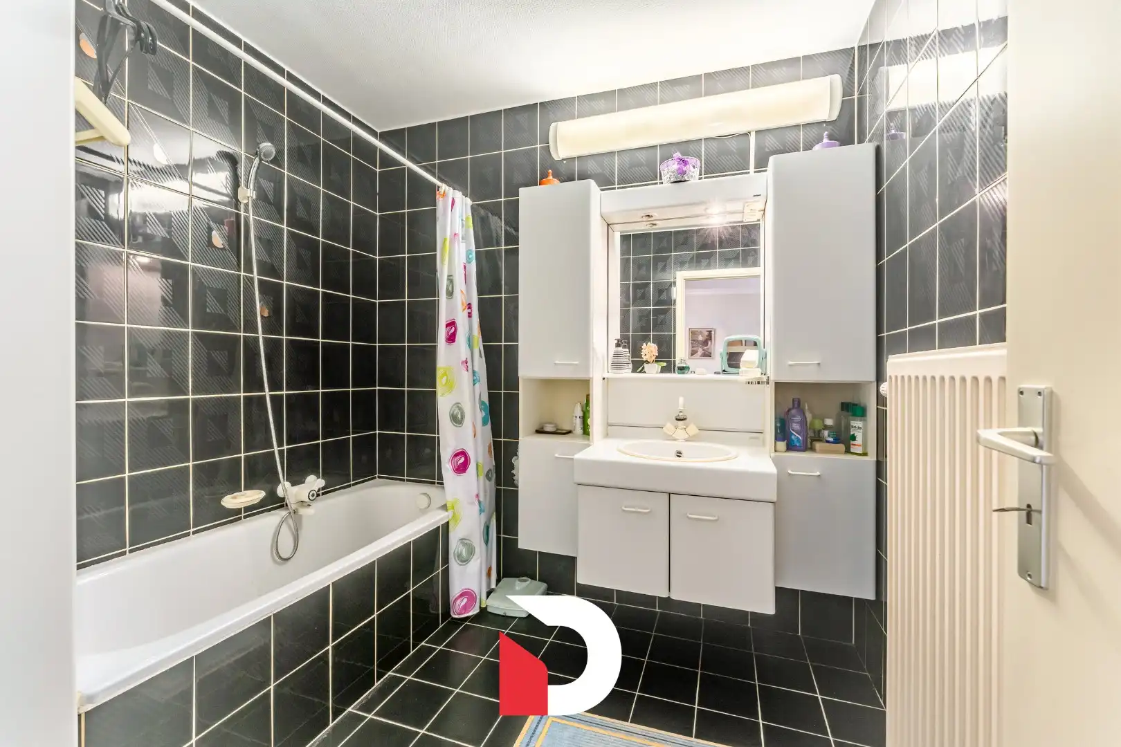 Ruim 3 slaapkamer appartement met terras nabij centrum Brugge foto 9