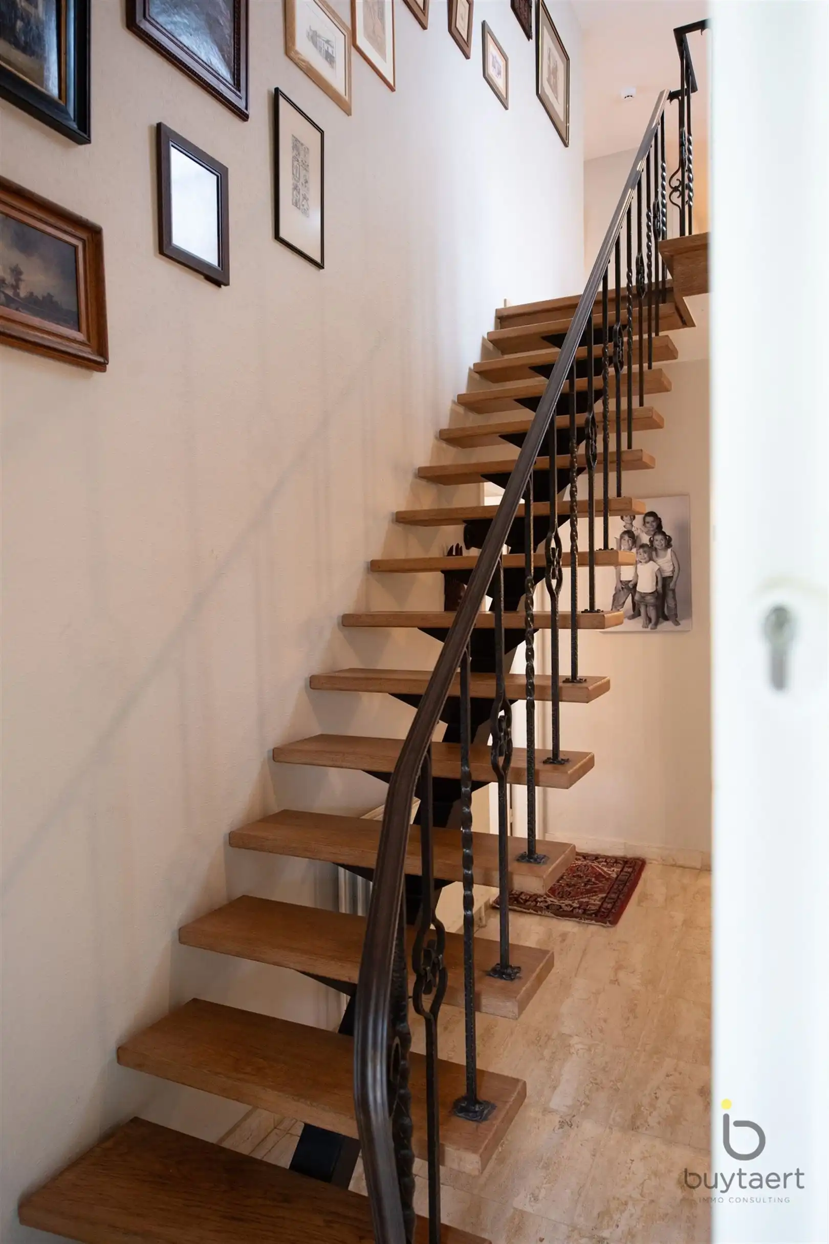 RUIMTE, LICHT ÉN RUST: GEZELLIGE FAMILIEWONING MET 5 SLAAPKAMERS MIDDEN IN HET GROEN! foto 18