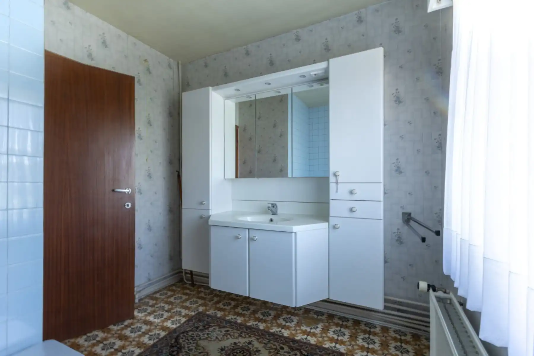 Gezinswoning met grote tuin in groene omgeving foto 19