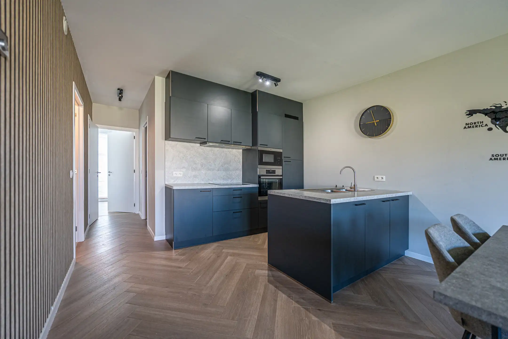 Modern appartement met ruim terras  foto 13