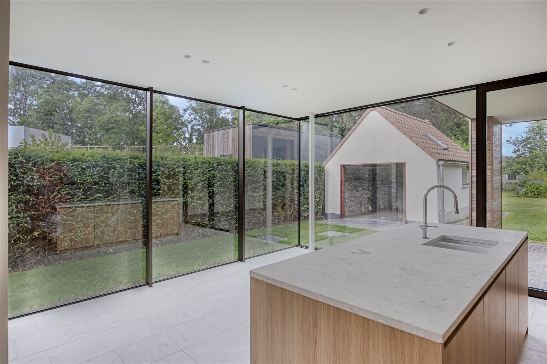 Gerenoveerde woning foto 8