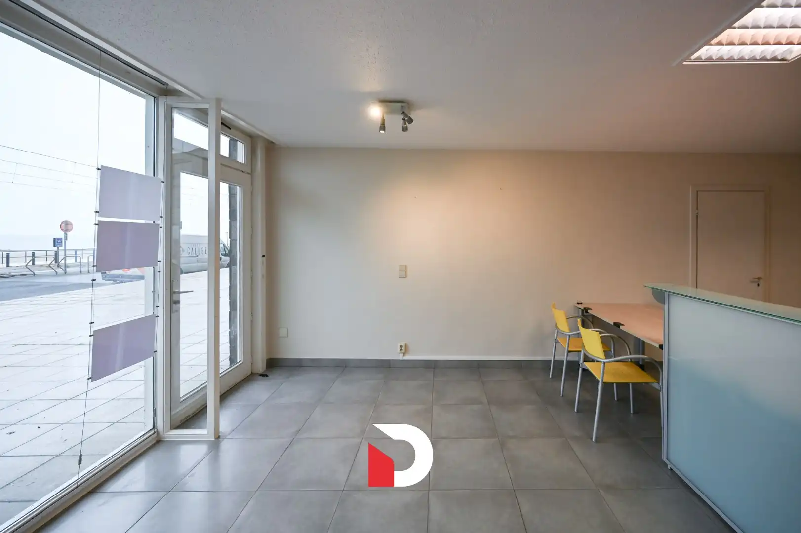 Handelsruime/Kantoor op de Zeedijk te Middelkerke foto 9