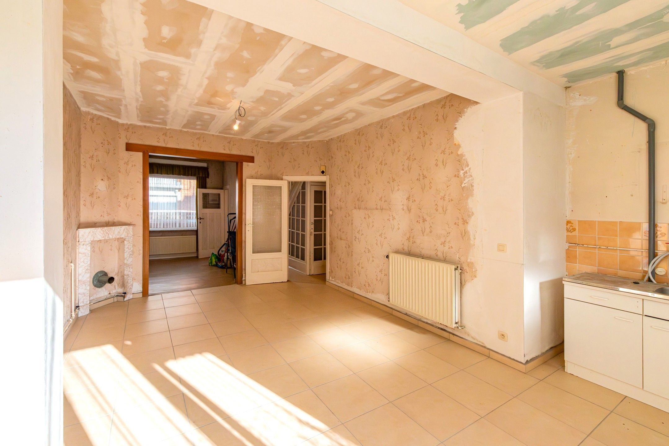 Te renoveren woning met potentieel in het hart van Audergem foto 6