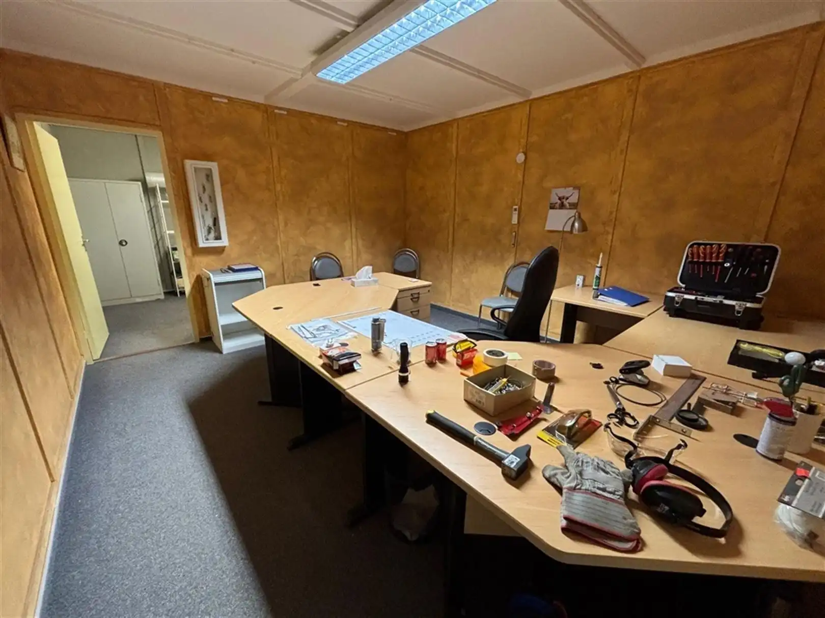 Te Huur goed gelegen bedrijfspand te Wommelgem foto 7