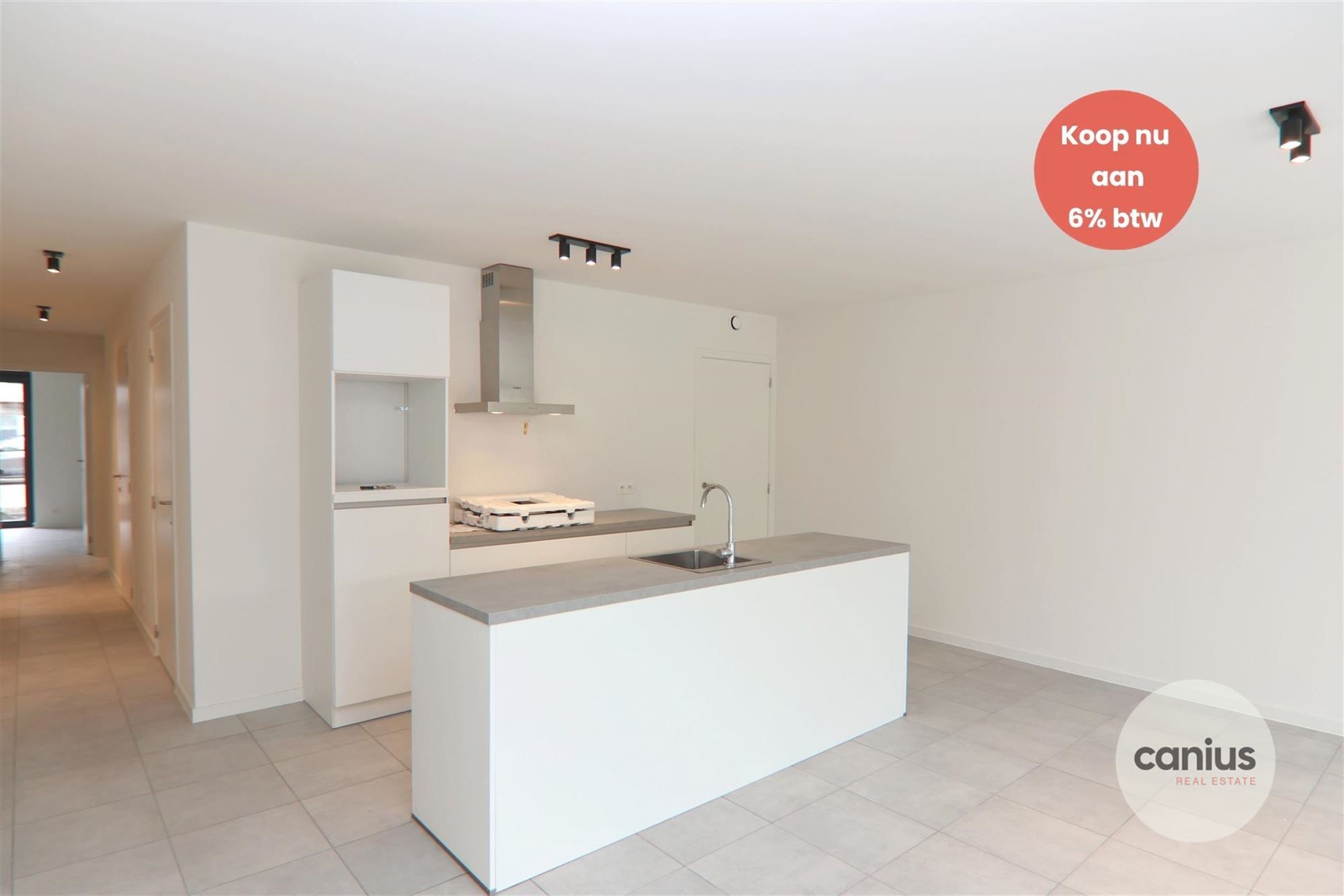 GESCHILDERD NIEUWBOUWAPP. IN HARTJE HASSELT MET 3 SLKS + TERRAS, TUIN & PARKING foto {{pictureIndex}}