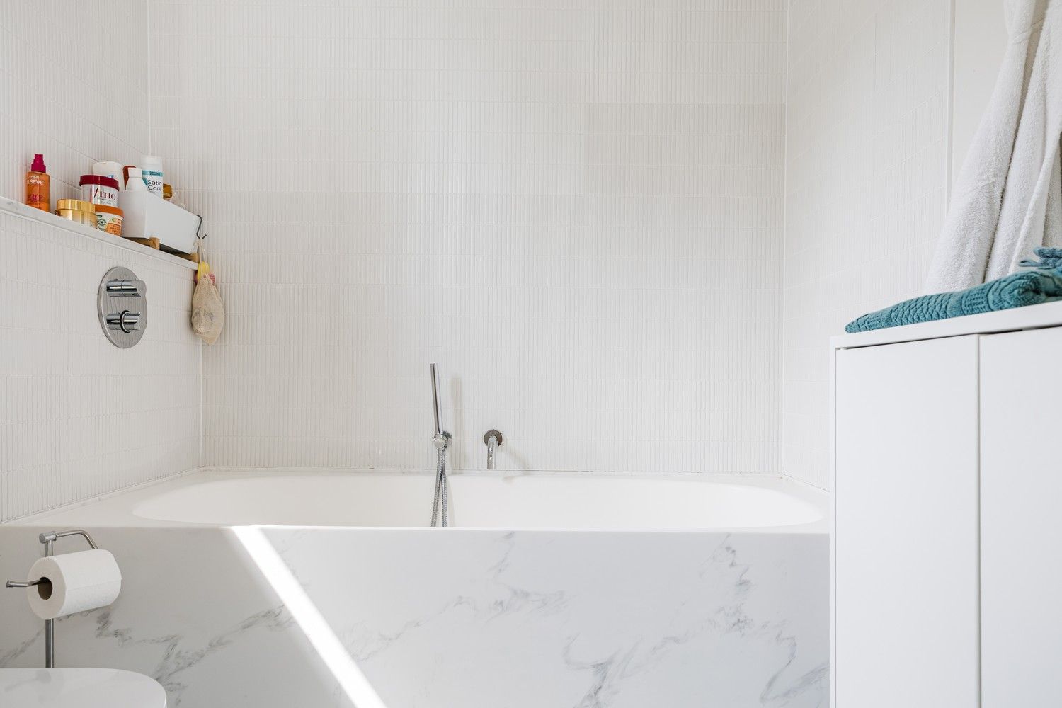 Buitengewoon royaal herenhuis centrum Gent met verwarmd buitenzwembad. foto 15