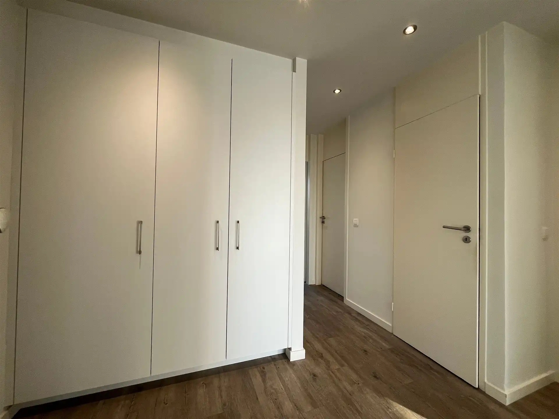 Gerenoveerd appartement met zuid terras en autostaanplaats  foto 6