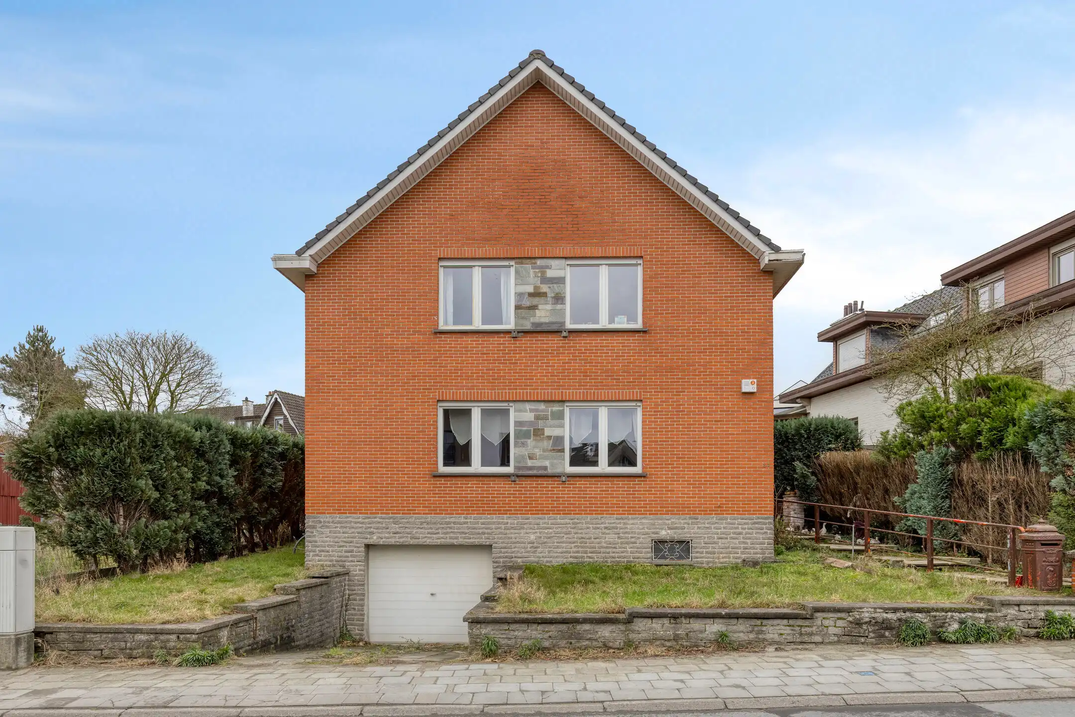 4 gevel met 5 kamers op TOP-locatie  foto {{pictureIndex}}