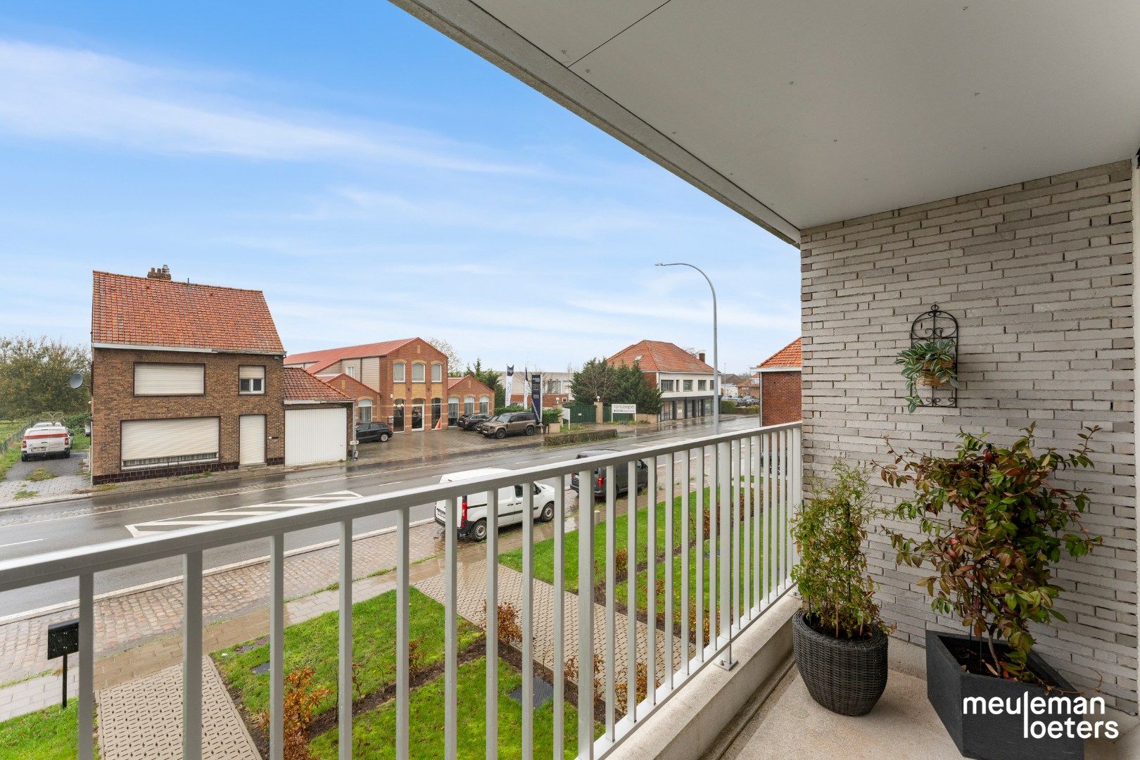 Recent appartement met twee ondergrondse autostaanplaatsen foto 2