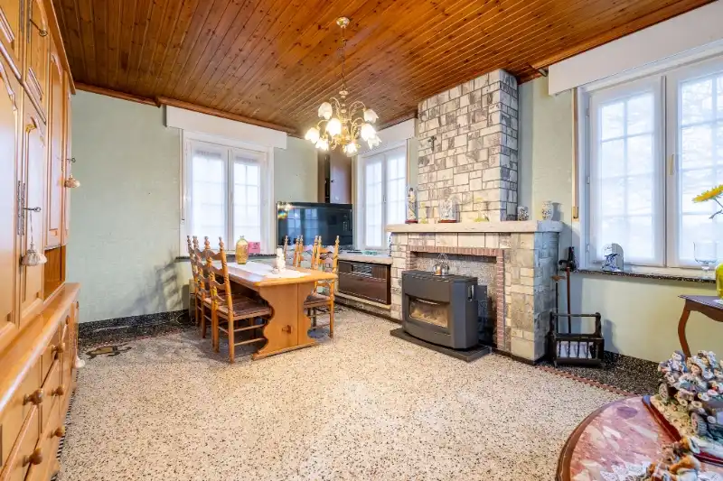 Landelijk gelegen eigendom op 3.070 m² met bijgebouw en weide foto 8