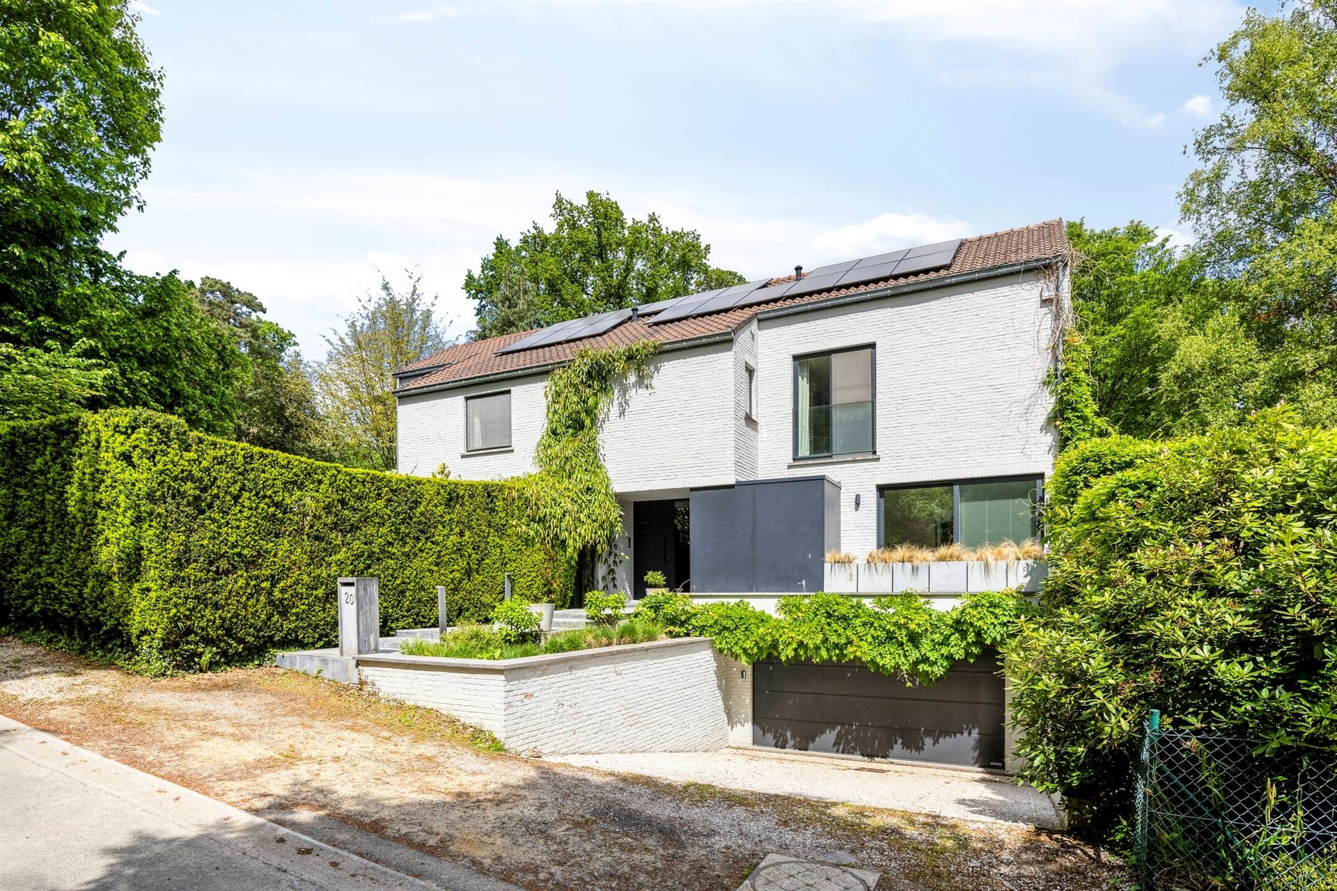 Prachtig gerenoveerde villa "coup de coeur" in residentiële wijk foto {{pictureIndex}}