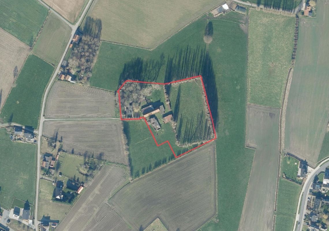 Mooi gelegen hoeve op 1,45 ha te koop te Veldegem foto 6