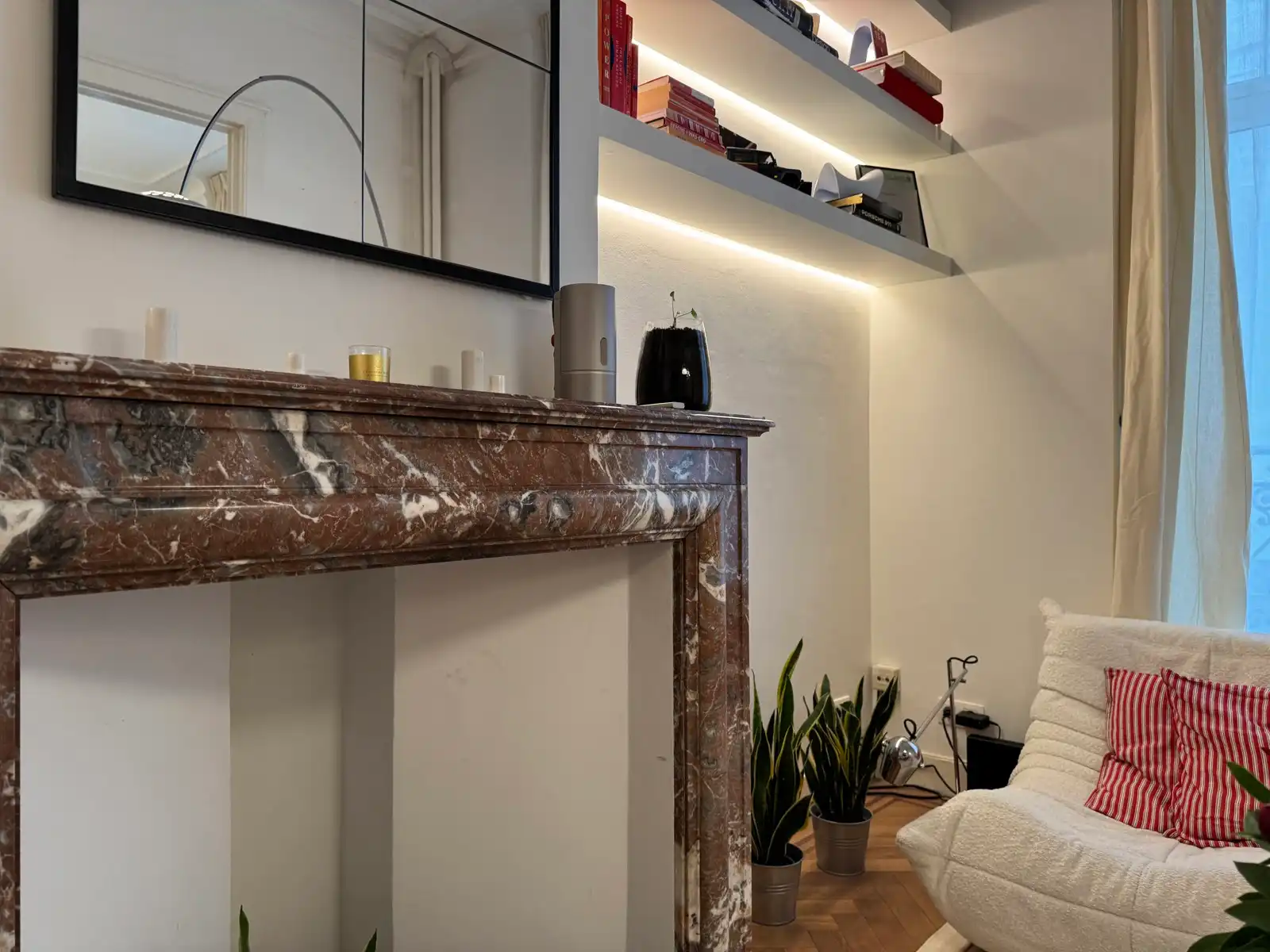 Charmant en authentiek gerenoveerd 2 slpk 110m² + terras foto 4