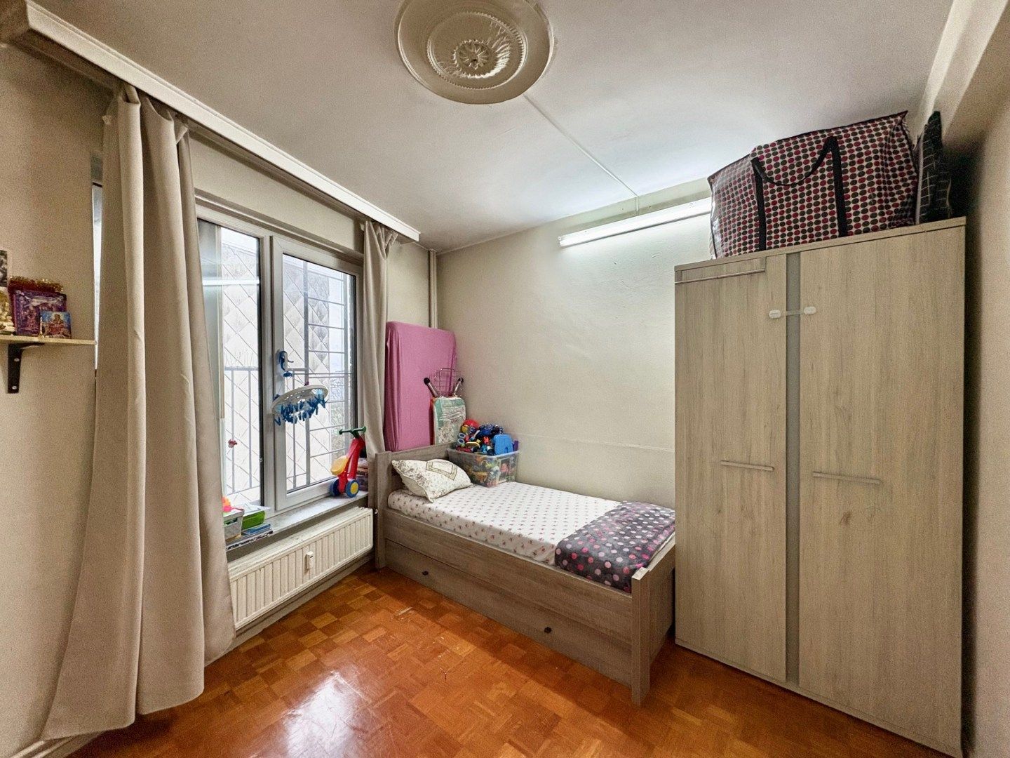 Te renoveren ruim 2-slpk appartement met staanplaats en kelder foto 10