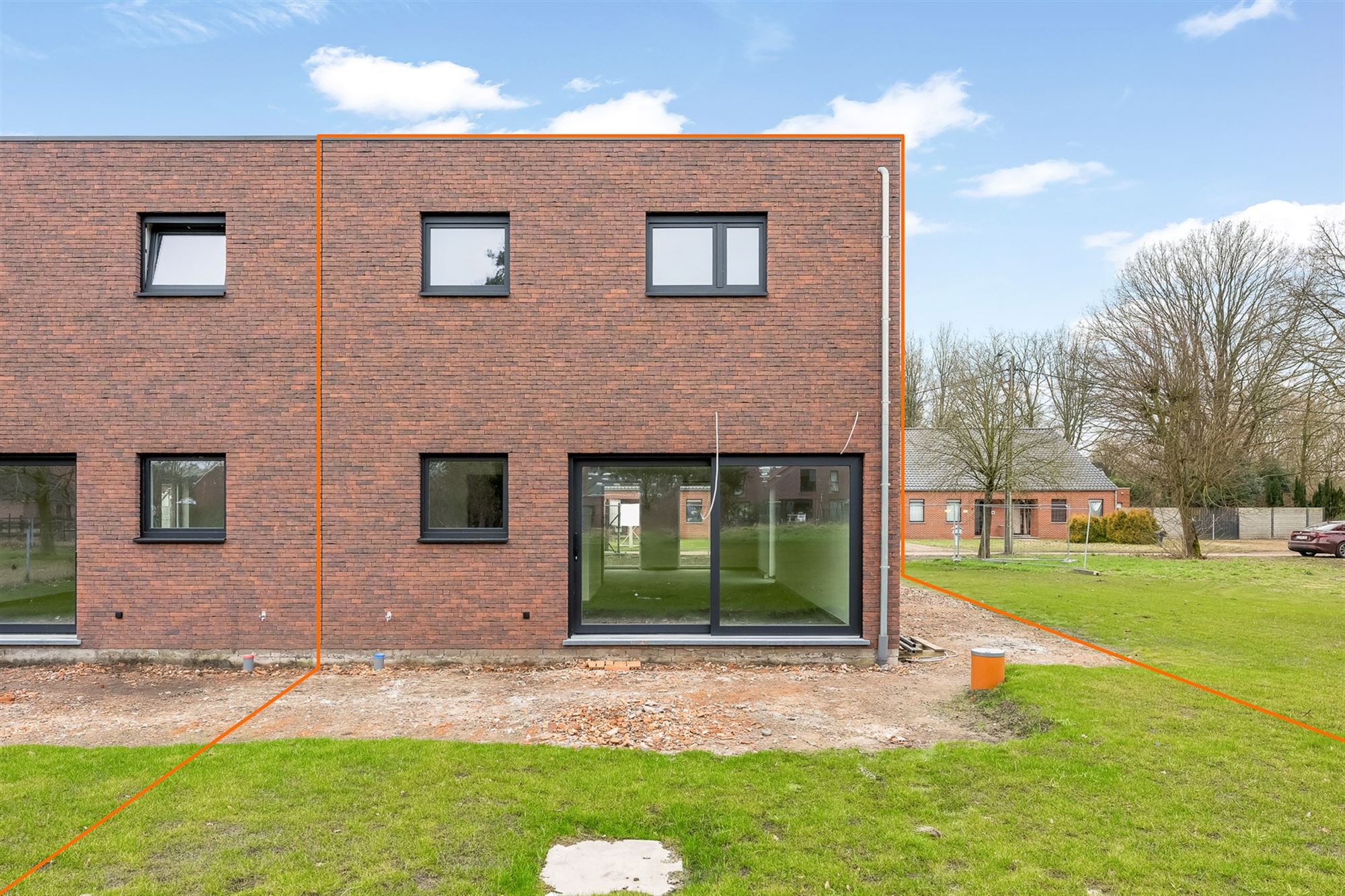 VOLLEDIG AFGEWERKTE NIEUWBOUWWONING IN DOODLOPENDE STRAAT foto 28