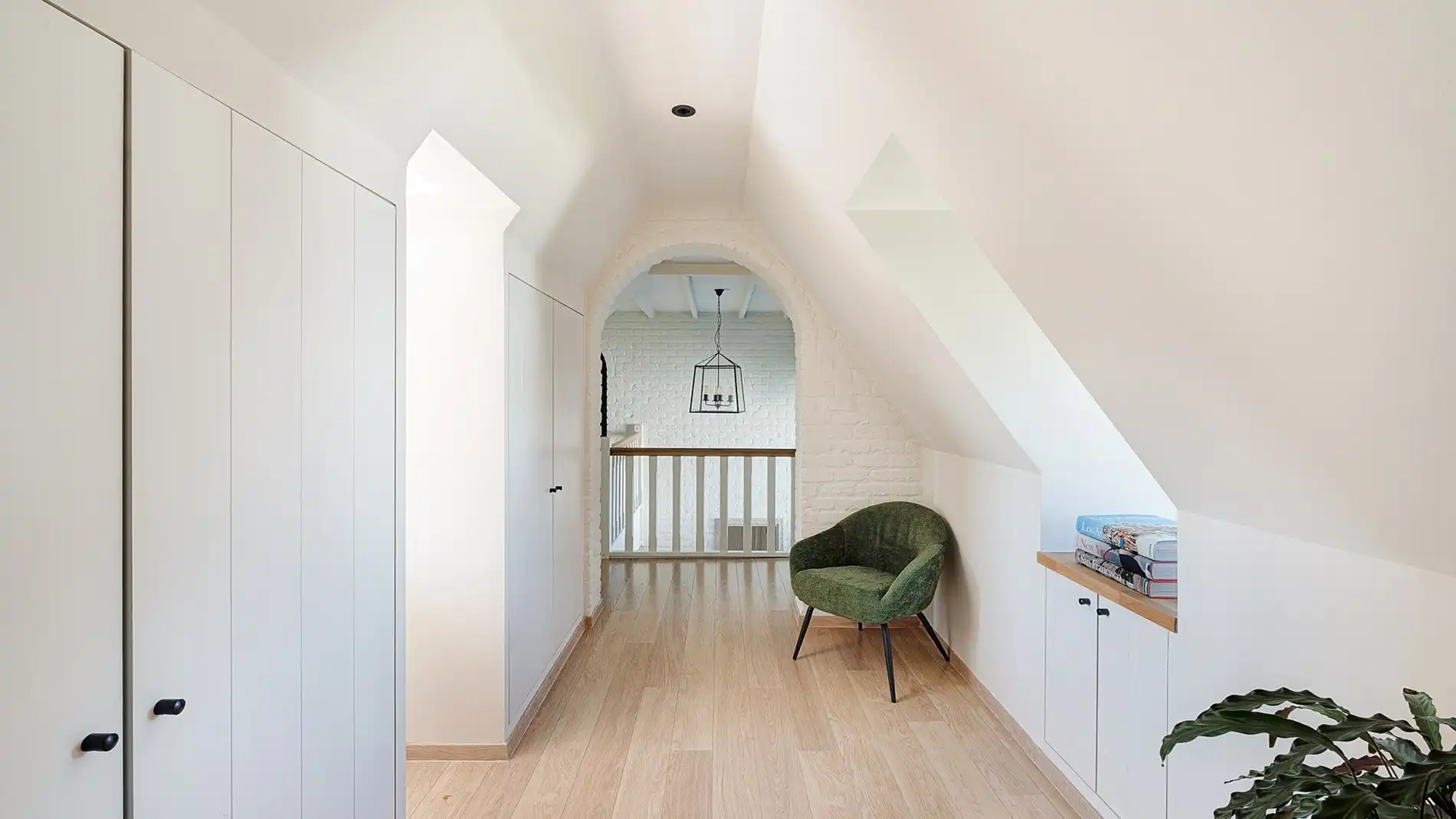 Vijf slaapkamers, groot volume in een alleenstaande villa te Knokke foto 19
